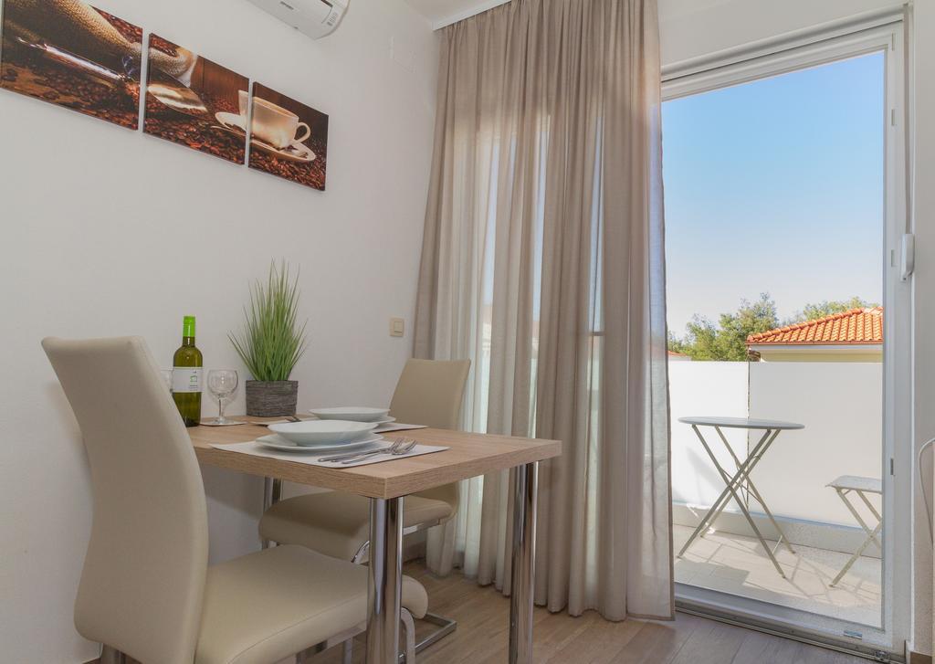 Villa Astoria Biograd Na Moru Εξωτερικό φωτογραφία