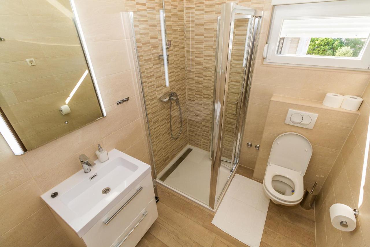 Villa Astoria Biograd Na Moru Εξωτερικό φωτογραφία