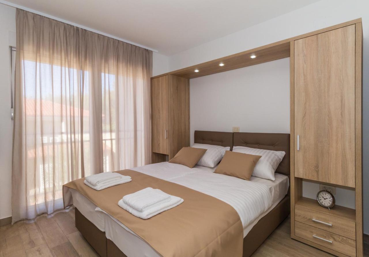 Villa Astoria Biograd Na Moru Εξωτερικό φωτογραφία