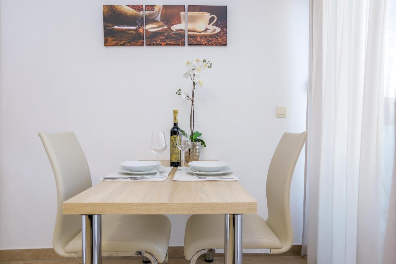 Villa Astoria Biograd Na Moru Εξωτερικό φωτογραφία