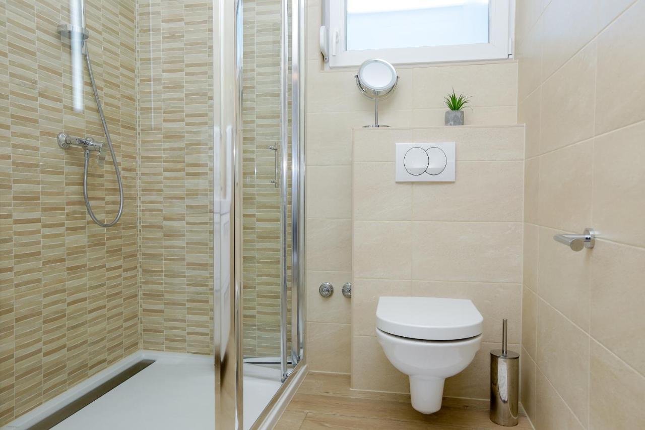 Villa Astoria Biograd Na Moru Εξωτερικό φωτογραφία